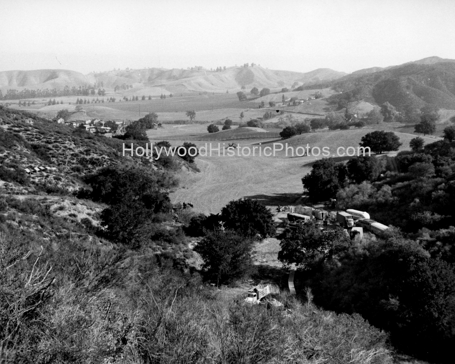 Warner Ranch now Woodland Hills 1945.jpg